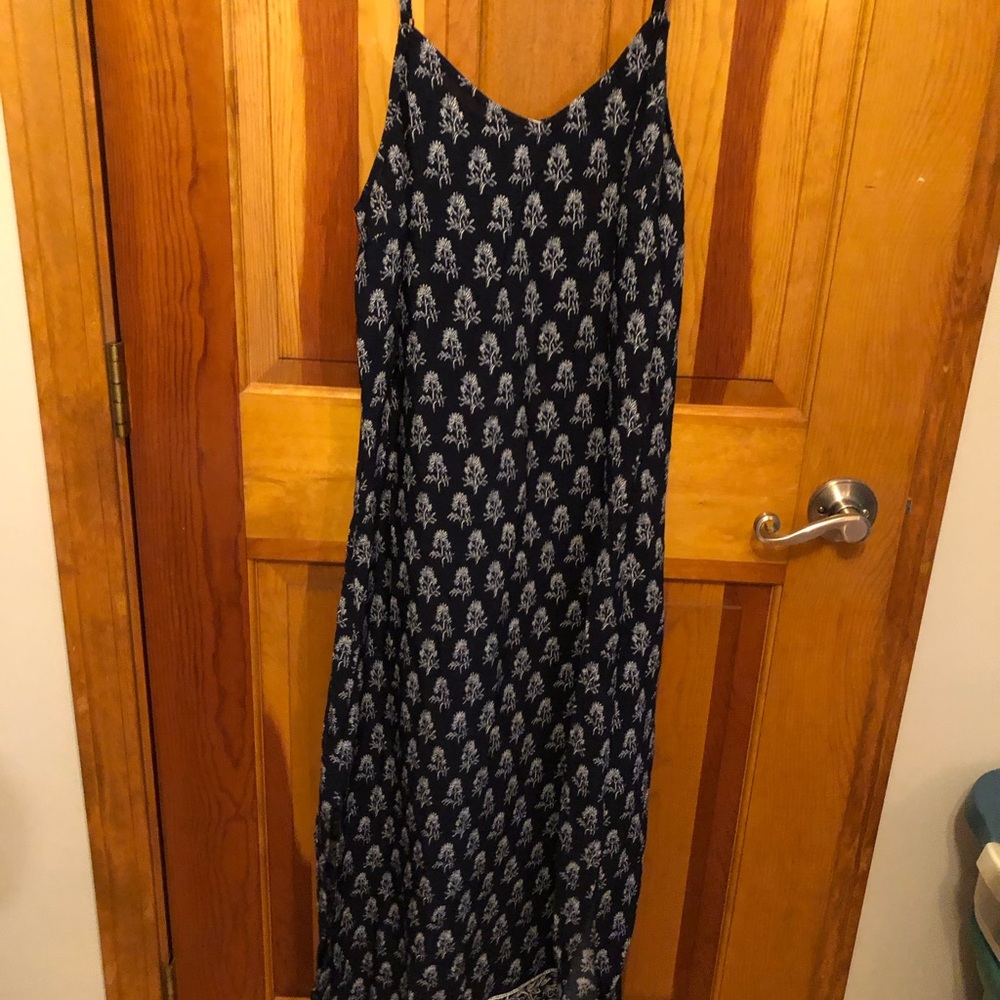 Elegant Navy Blue Patterned Dress